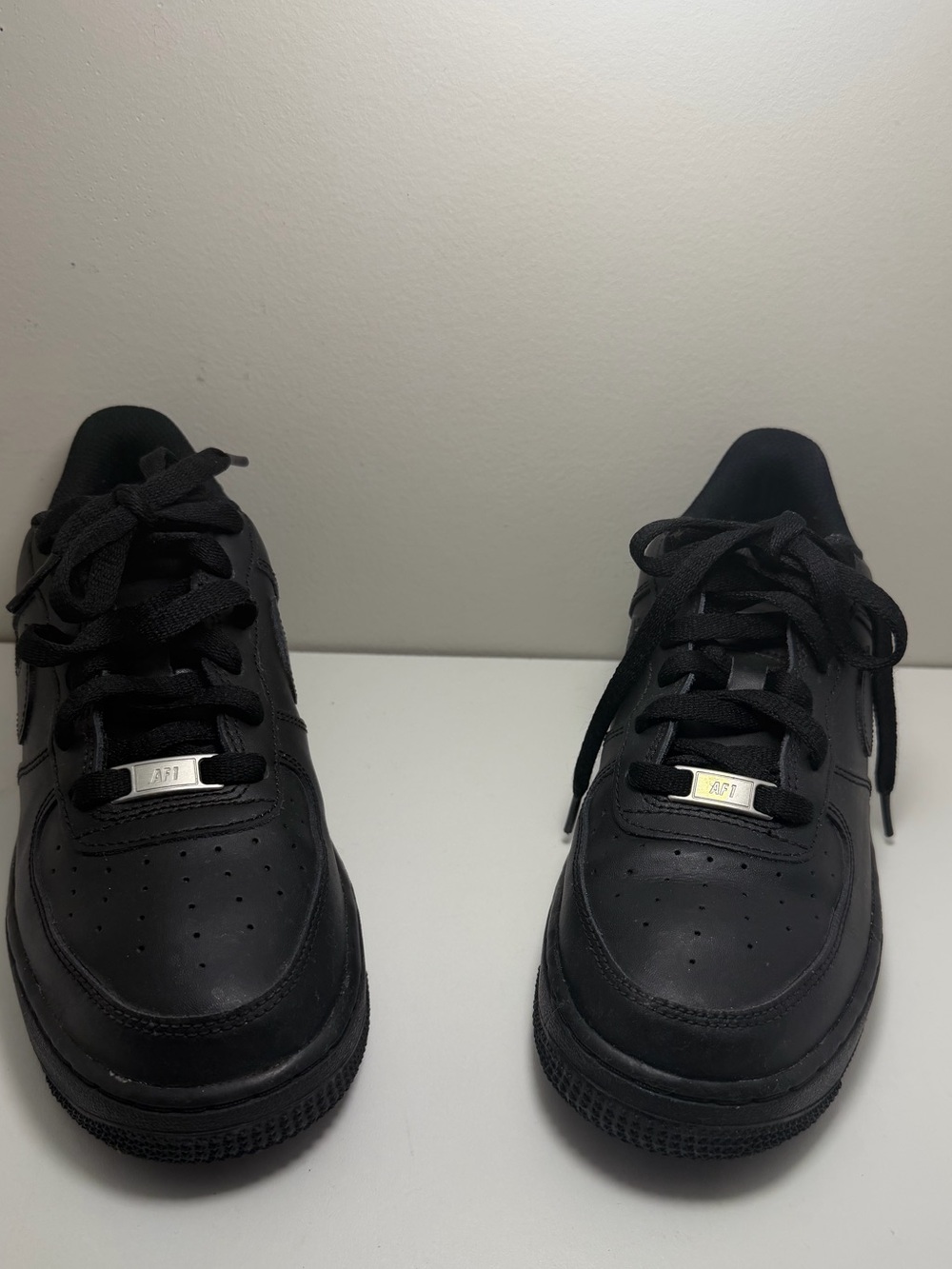 Lightly Used !!! Black Air Force 1’s